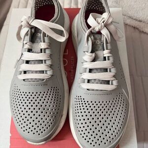 Crocs Women's Gray Sneakers